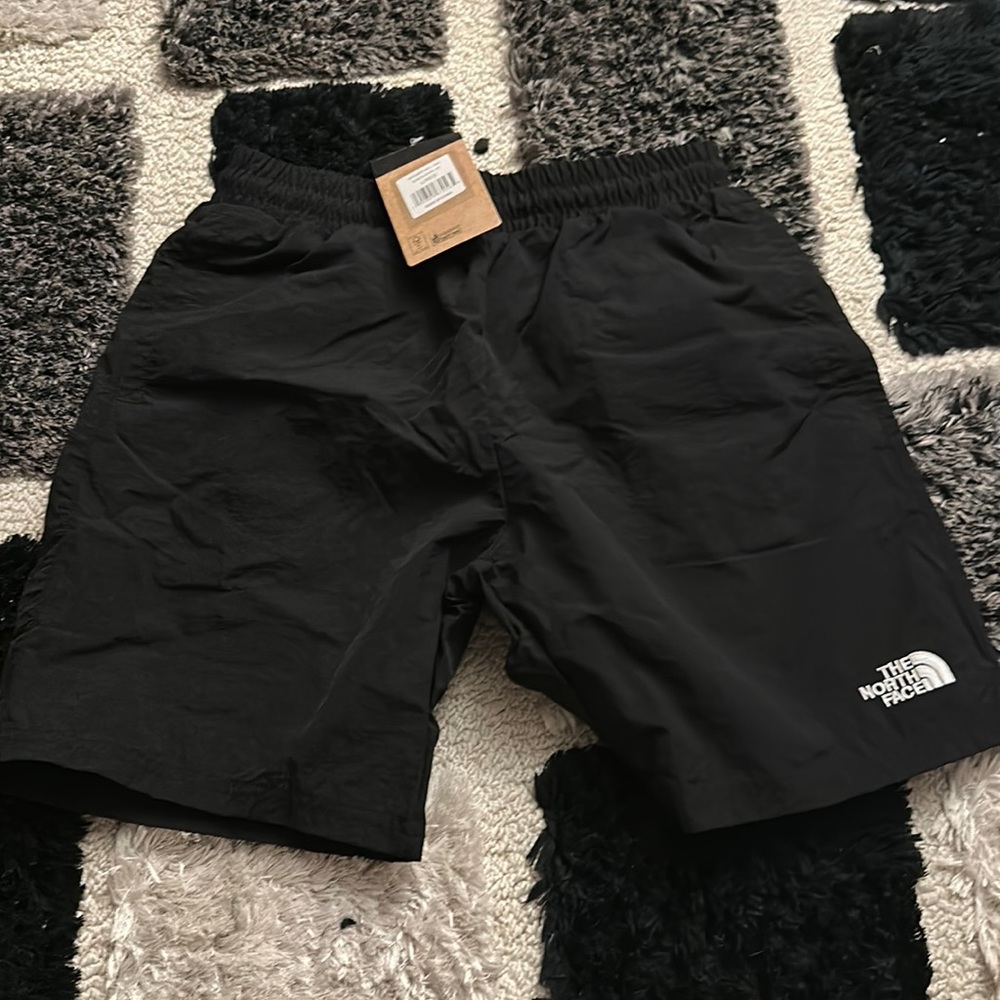 Northface shorts black large